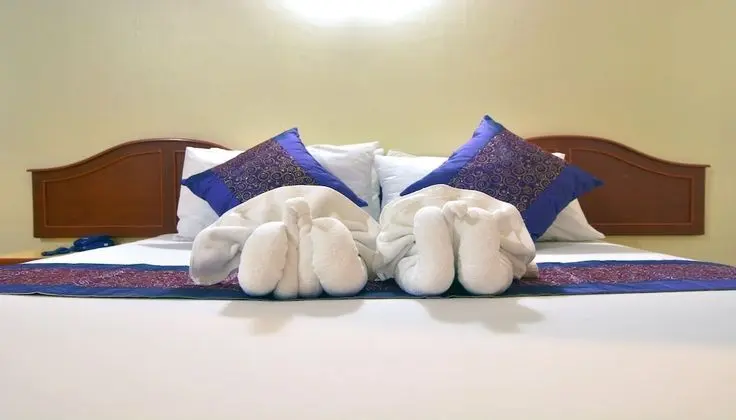 Chumphon Gardens Hotel - Oda
