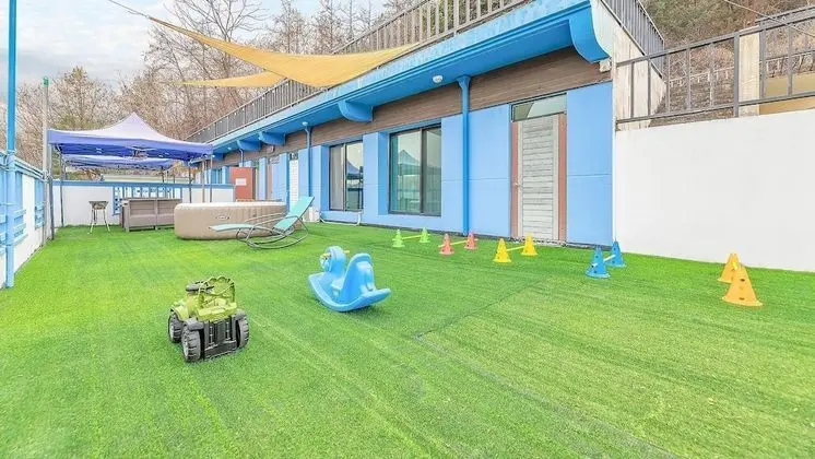 Chuncheon Dogandstay