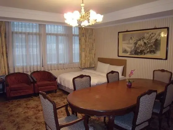 Chung Shan Business Hotel - Oda
