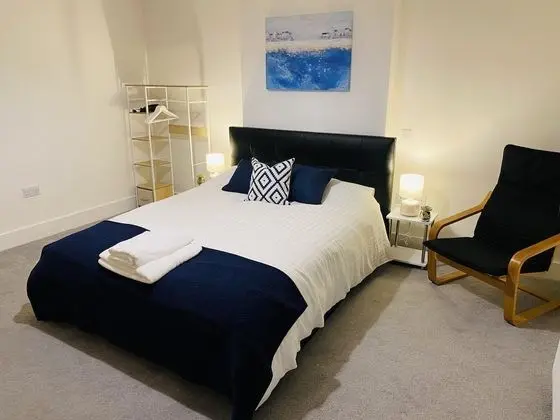 Church Road Apartment by Aldershot Short Stays - Öne Çıkan Resim