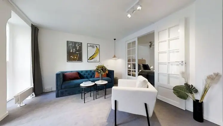 The Churchill apartments - Into This Place - Oda