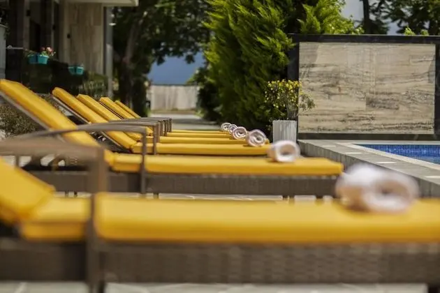 Chveni Ezo Boutique Hotel - Havuz