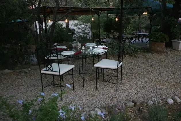 Cici's Pansiyon