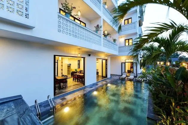 Cilantro Villa