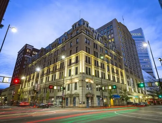 The Cincinnatian Hotel Curio Collection by Hilton