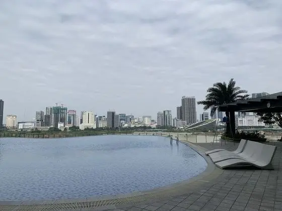 Cindy Vinhomes Skylake Apartments - Havuz
