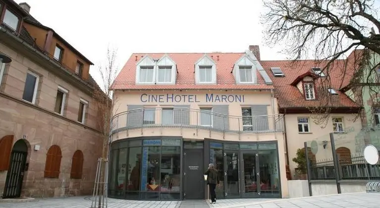 CineHotel Maroni - Genel
