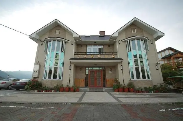 Cingjing Farm Jenku Villa
