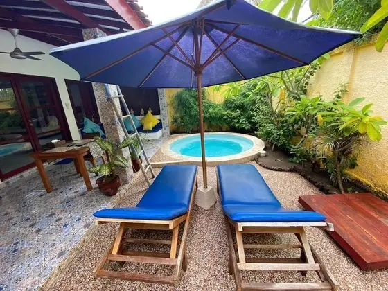 Cinta Cottages - Havuz