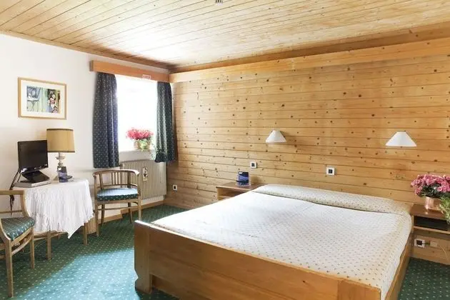 Hotel Cir - Oda