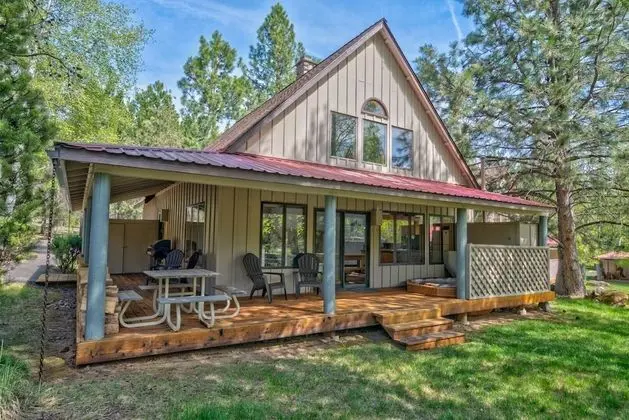 Circle 4 Cabin 2