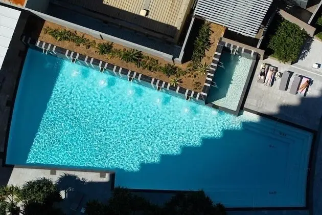 Circle on Cavill - Private Apartments - Havuz