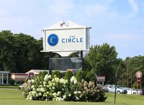 The Circle Hotel Fairfield - Dış Mekan