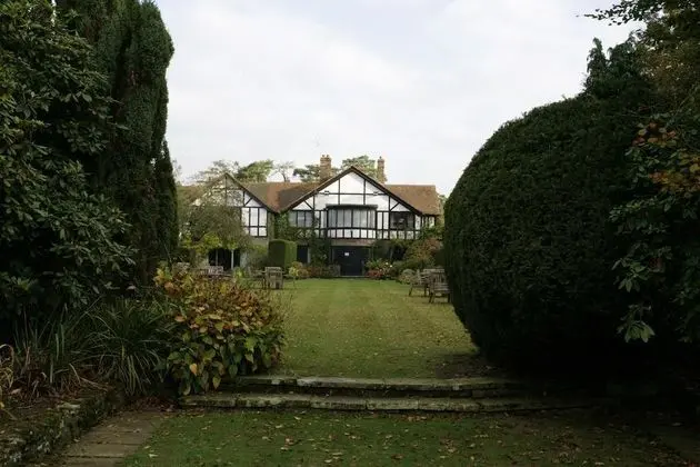 Cisswood House