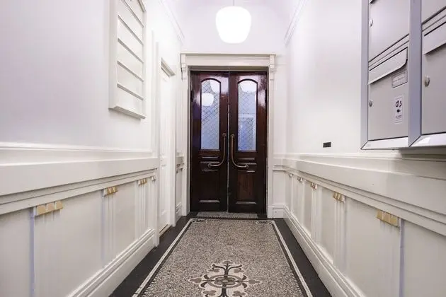 The citadel apartments - Into This Place - İç Mekan