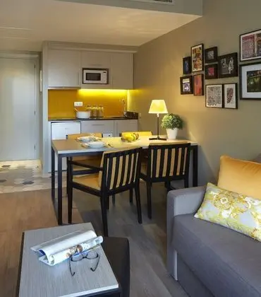 Citadines Ramblas Barcelona - Oda