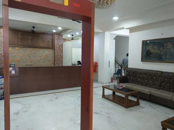 Hotel Citi Continental - Lobi