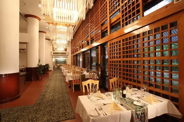 CITIC Hotel Beijing Airport - Yeme / İçme