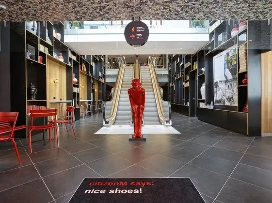 citizenM Paris la Défense - İç Mekan