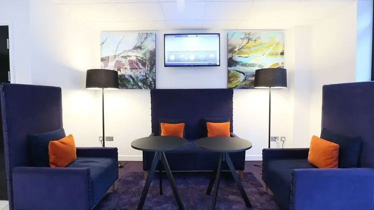 Citrus Hotel Cardiff by Compass Hospitality - Lobi