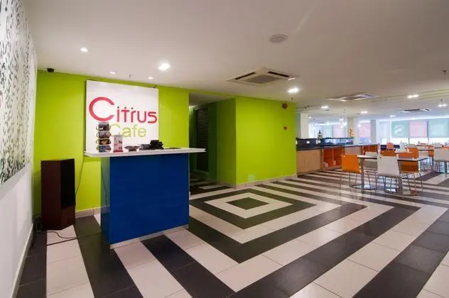 Citrus Hotel Johor Bahru by Compass Hospitality - Yeme / İçme