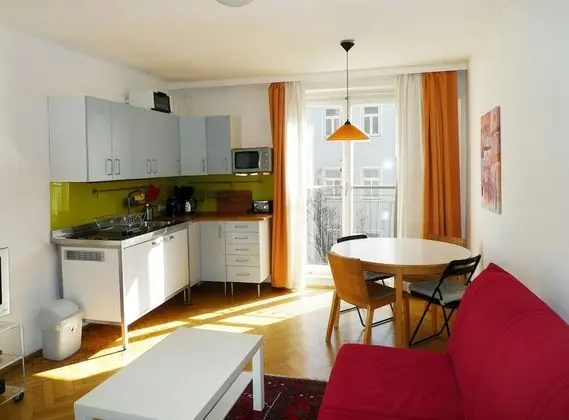 City Apartments Vienna - Wohlmutstraße