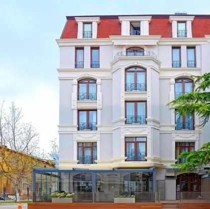 City Avenue - Öne Çıkan Resim