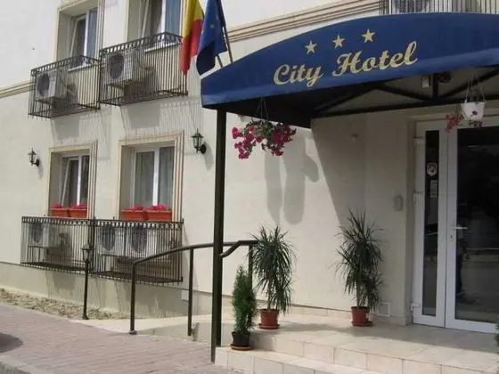 City Hotel Bucharest - Genel