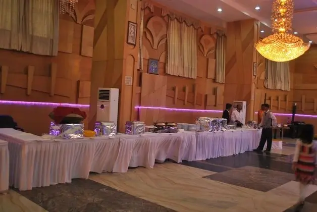 Hotel City Centaur - Yerinde Yemek