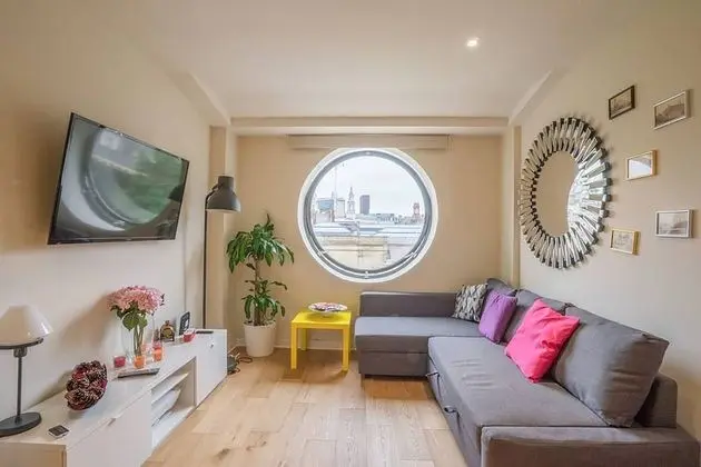 City Center Apartment - Superb Location - Öne Çıkan Resim