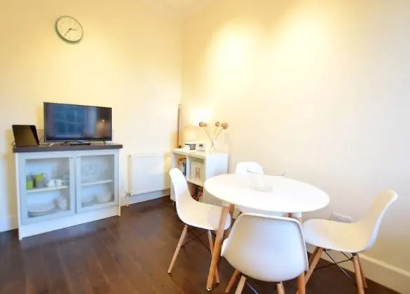 City Centre Chic for two Next to Calton Hill - Yerinde Yemek