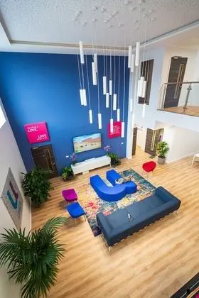 City Centre Studio - Sparkford Road - Lobi