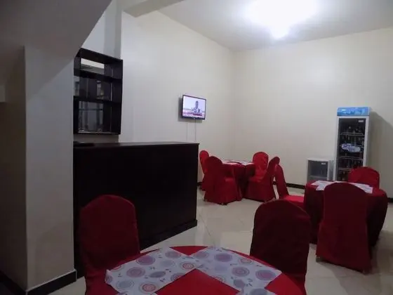City Entry Hotel