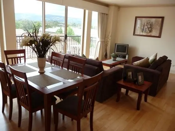 City Escape 3BD in Adelaides East End 5 - Öne Çıkan Resim