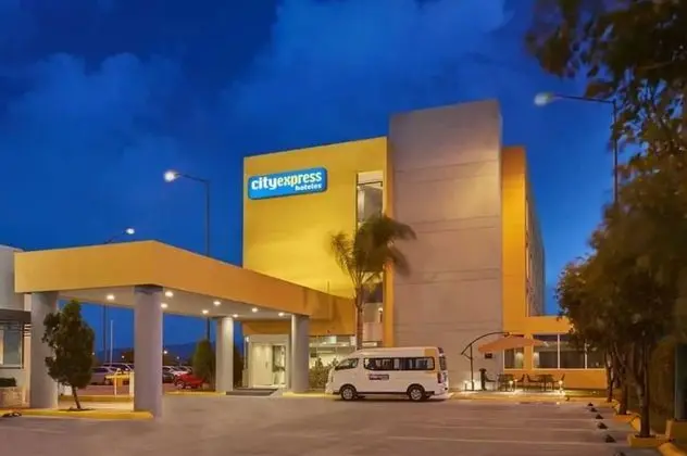 City Express Cancun - Dış Mekan