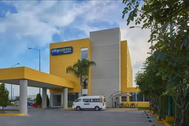 City Express Cancun - Lobi