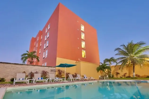 City Express Junior by Marriott Cancun - Havuz