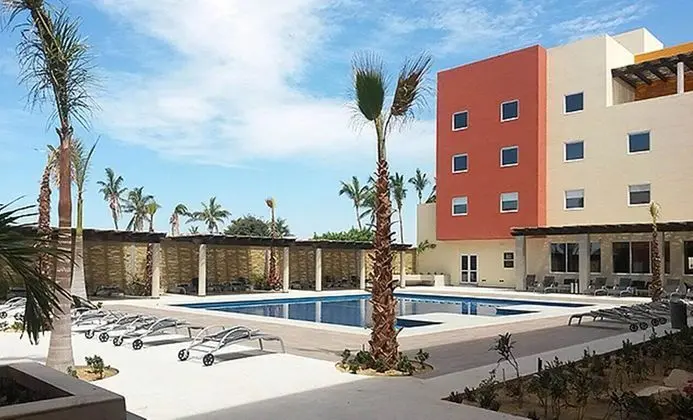 City Express Plus Cabo San Lucas - Havuz