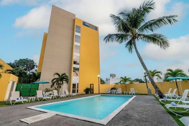 City Express Tuxpan - Havuz