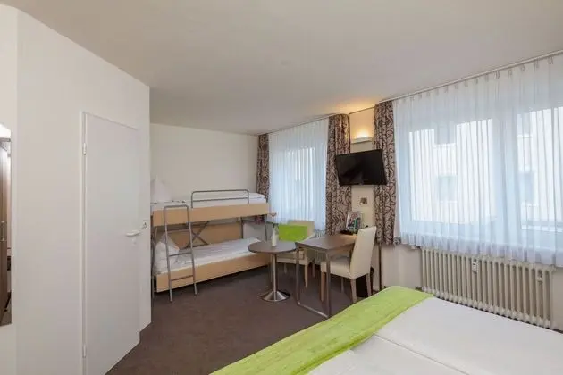 City Hotel - Dış Mekan