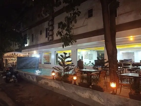 city inn hotel