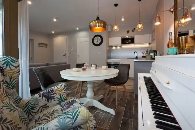 City of The Kings Piano Apartment - Öne Çıkan Resim