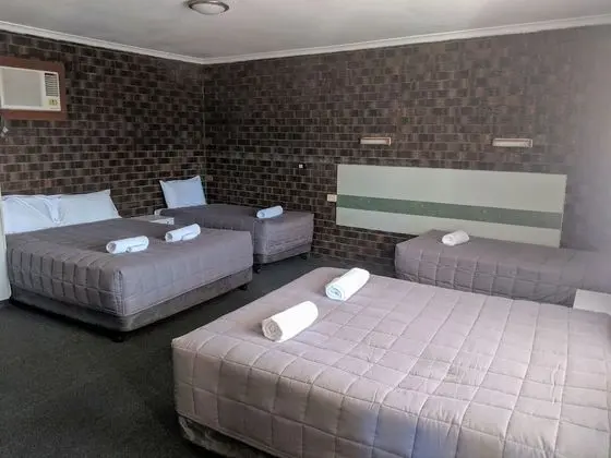 City Lights Motel
