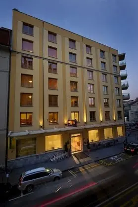 City Hotel Ljubljana - Dış Mekan