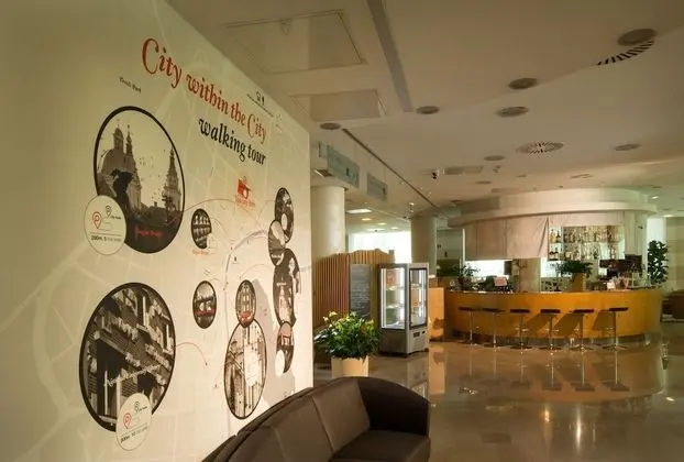 City Hotel Ljubljana - Lobi