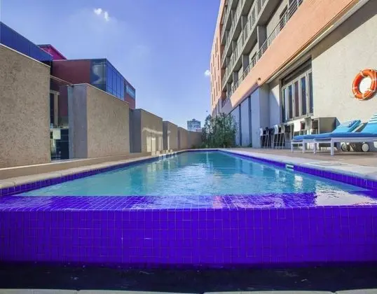 City Lodge Hotel Newtown - Havuz