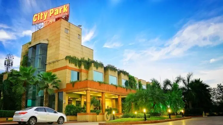 Hotel City Park Airport