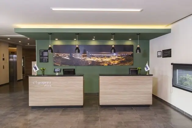 City Plus Bogota Aeropuerto - Lobi