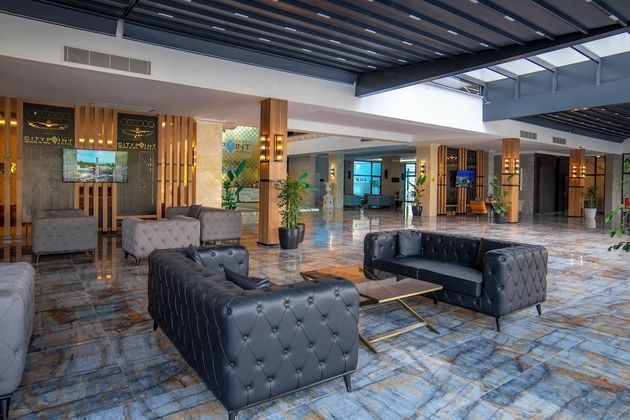 CITY POINT BEACH & SPA HOTELFotoğrafı