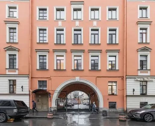City of Rivers Griboedova 9